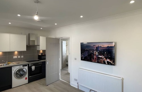 Peterborough Apartment | Modern Flat in PE1 City Centre