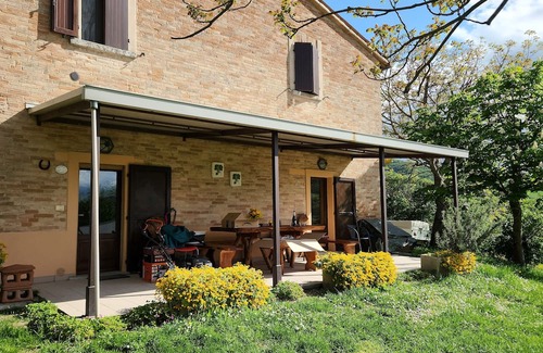 Cagli House | Cà Paradiso - Room '800 private bath, sitting area, fireplace and kitchen shared