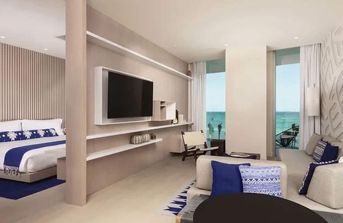 Downtown Cancun Hotel | Ocean Front Family Escape | Private Beach Access & Outdoor Pool, Pets Allowed