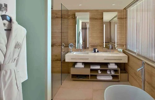 Downtown Cancun Hotel | Ocean Front Family Escape | Private Beach Access & Outdoor Pool, Pets Allowed