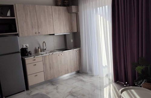 Polichrono Apartment | Casa Helone