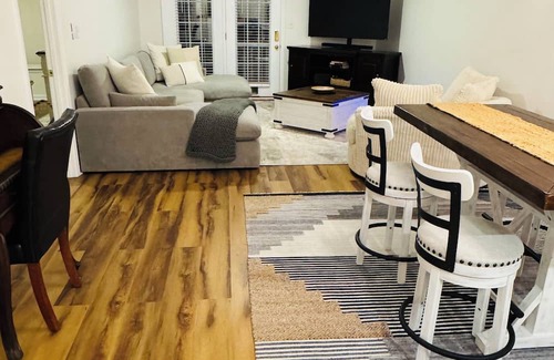 Aiken House | Cozy 2-bedroom upgraded townhome in Aiken S.C.