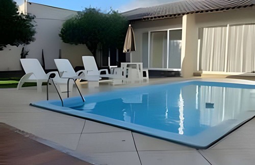 Foz do Iguacu Apartment | Casa com piscina 5 suites 1 quarto e AC