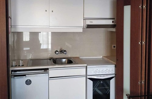 Cascais Apartment | Chic hotel suite with AC and WiFi in charming Cascais