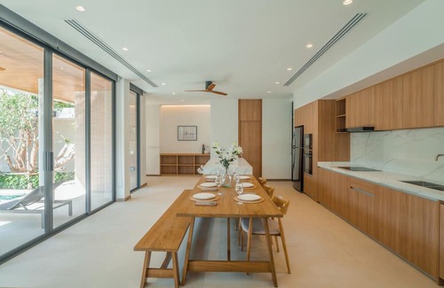 Ban Saiyuan Villa | Modern Tropical Pool Villa - Saiyuan