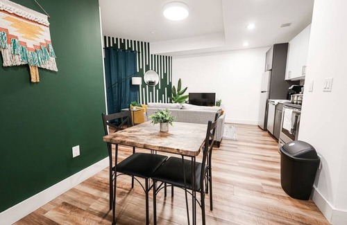 Brewerytown Apartment | Imagine a stylish escape in Glenwood, the epitome of urban luxury