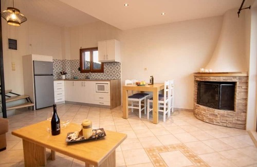 Mochlos Apartment | The Island House| Family size Apt-Overlooking the Aegean| 3 Steps From the Beach