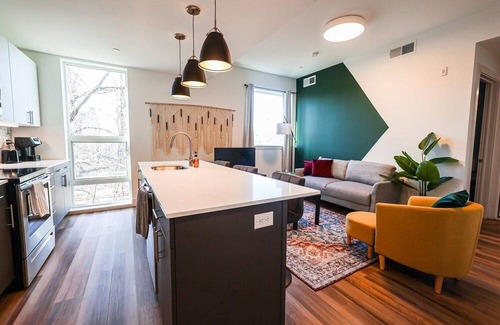 Brewerytown Apartment | Imagine a stylish escape in Glenwood, the epitome of urban luxury