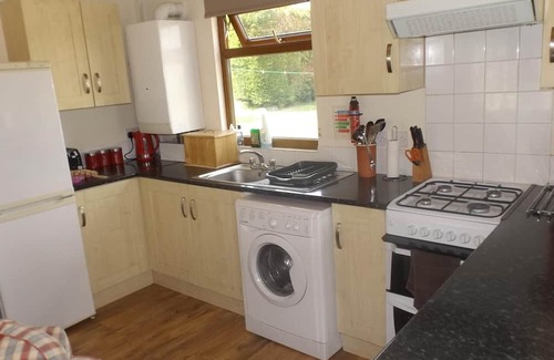Offenham Cabin | Spacious 3 bedroom lodge at Avonvale Holiday Lodge