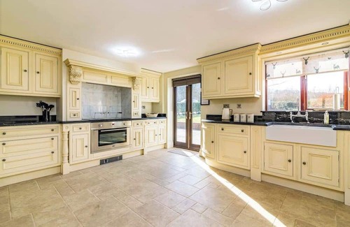 Bunny House | Hillside Farm, King Beds, Hot Tub, Games Room, BBQ