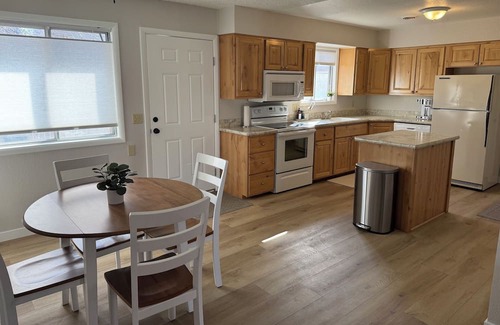 Idaho Falls House | Single Level cozy 2-bedroom townhome in enjoyable Idaho Falls, centrally located