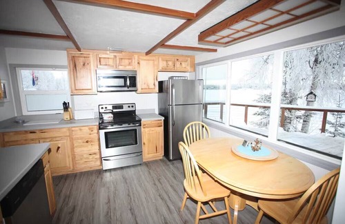 Big Lake House | 2-bedroom Waterfront Home on Beautiful Big Lake Alaska