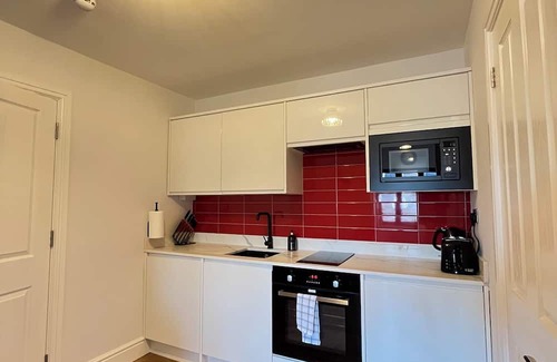 Markhouse Apartment | Modern Cozy Studio – Fast Links to Central London!