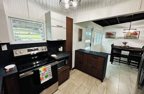 Mata de Platano Ski Chalet | Yunque Valley! 3-bedroom chalet in La Capital del sol, Luquillo! with AC, WiFi!