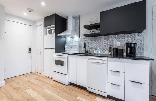 Mont-Tremblant Village Apartment | Studio LIVTremblant 203 by Gestion ELITE