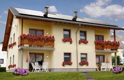 Morz Apartment | Apartment in Mצrz with Garden