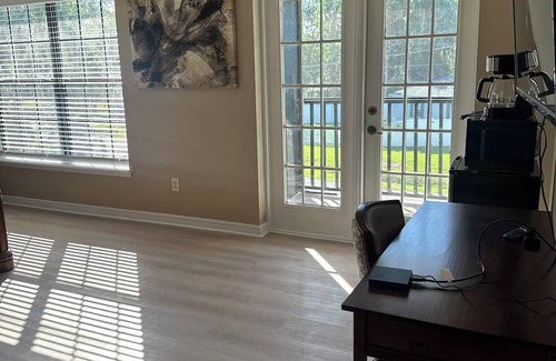Deltona House | Spacious 5-bedroom house in DeBary right off i4 25 mins to Orlando and Daytona.