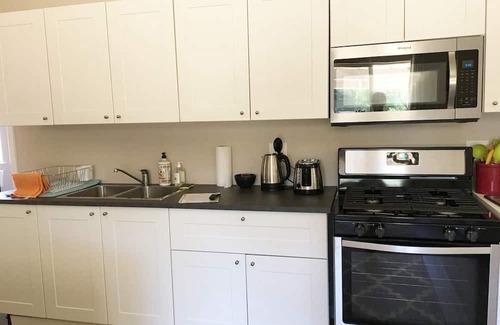 Middletown House | Stagecoach Cottage quiet efficiency