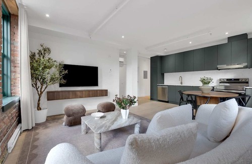 Cite Multimedia Apartment | Mercer-1 Bedroom Corner unit-Free parking
