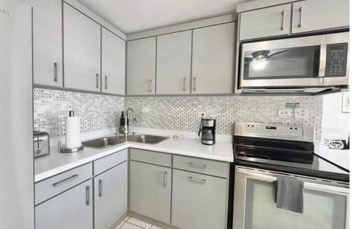 Chupacallos House | Ceiba Vacation Rental 3/2, 5 beds free parking