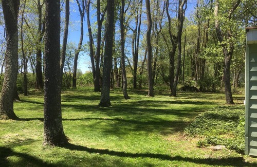Ancramdale Cottage | Summer Rental -3-bedroom cottage in Ancramdale. Private swimming lake with beach