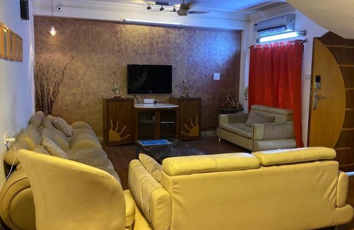 Banjara Hills Villa | Mithra Homes