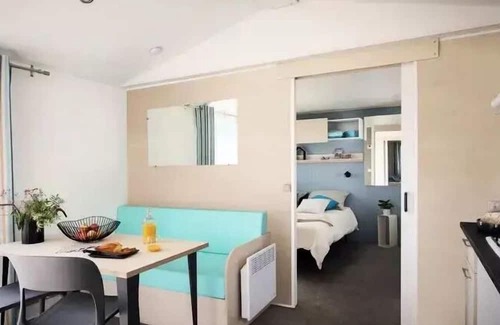 Cabrieres-dʼAigues House | Cottage PMR adapted for people with reduced mobility - 30m² - 2 bedrooms 4 persons