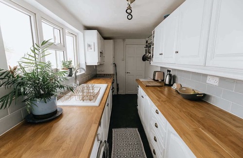 Newland Near Ulverston House | Cosy Ulverston Cottage with Log Burner & Garden