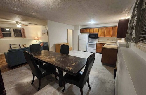 Winooski Apartment | Charming 2-bedroom apartment with WiFi, AC in pleasant Winooski
