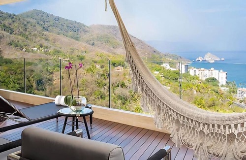 South Shore Hotel Area Apartment | Mousai Puerto Vallarta:5-Diamond Ocean View 2 Bedroom Suite
