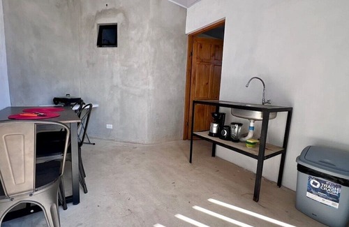 Jaco Apartment | Gated Parking, 7min to beach, A/C Wi-FI