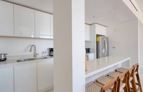 El Medano Ejidal Condo | 3 BD Penthouse: Jacuzzi & BBQ Near Medano Beach