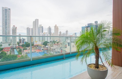 Tumba Vieja Apartment | Luxury 3BR Oceanview balcony