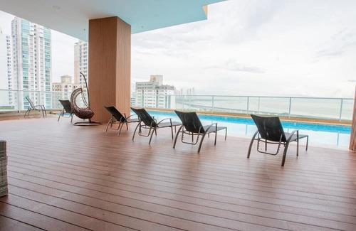 Tumba Vieja Apartment | Luxury 3BR Oceanview balcony