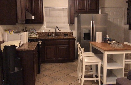 Alhambra House | Charming 2 bedroom house in quaint Alhambra with AC, WiFi