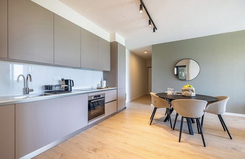 Vasa Koilaniou Apartment | One bedroom apartment with balcony in Sunset Gardens