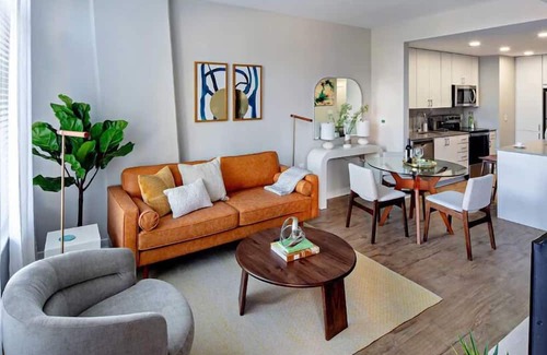 Little Italy Apartment | National at Harbor East