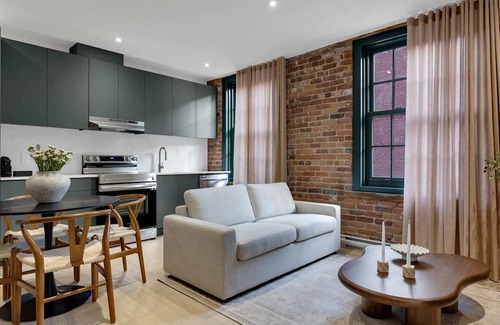 Cite Multimedia Apartment | Mercer-1 Bedroom+Sofa Bed-Free parking