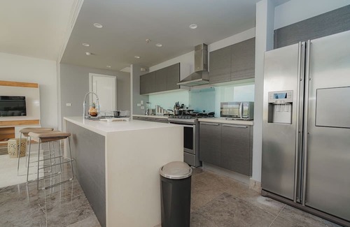 Campo Alegre Apartment | Exclusive and luxury 1BR with balcony in Yoo Panama