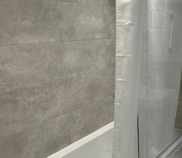 Cheshunt Apartment | room with private bathroom