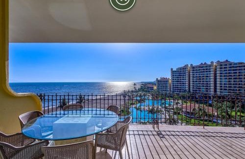 Marina Vallarta Apartment | Beachfront 3BR Penthouse - Amazing Sunset View