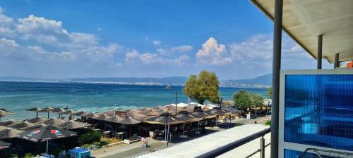 Neoi Epivates Apartment | Veranda Rooms to Let