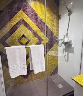 Legazpi Village Apartment | Modern condo in KL Tower