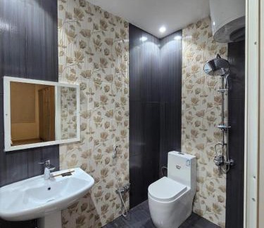 Ain AlBaraha Apartment | فندق رامادا رست
