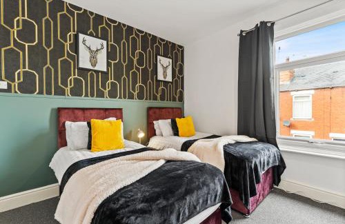 Doncaster House | Sophisticated 2 bed in Doncaster sleeps 6!