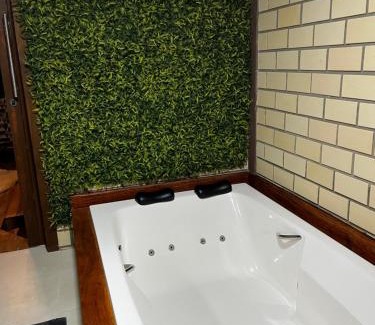 Jacinto Machado Cabin | Chapahalls