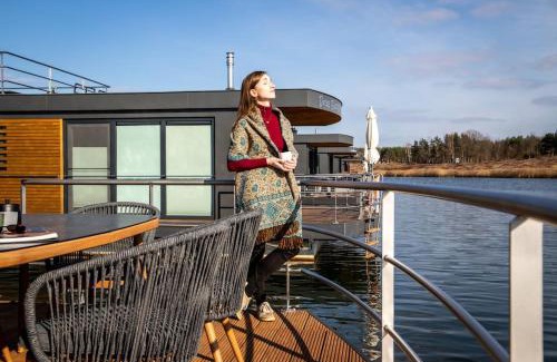 Klitten Boat Rental | Hausboot Grasshopper
