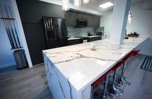 Hollywood Hills West Apartment | Amazing Large 2 Bedroom West Hollywood Apartment