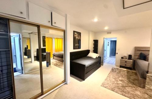 Hollywood Hills West Apartment | Amazing Large 2 Bedroom West Hollywood Apartment