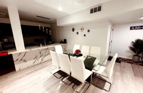 Hollywood Hills West Apartment | Amazing Large 2 Bedroom West Hollywood Apartment